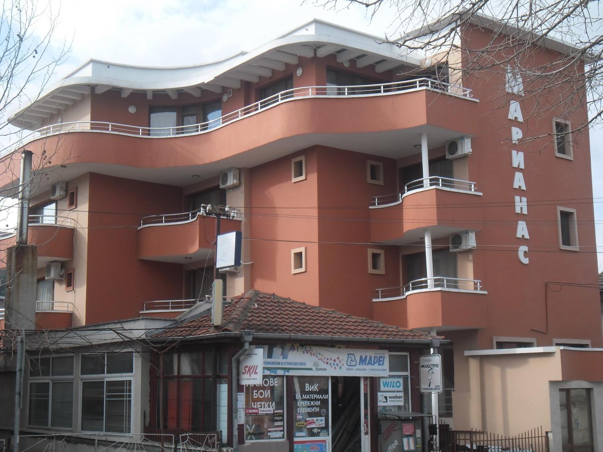 Marianas Guesthouse Обзор Экстерьер фото